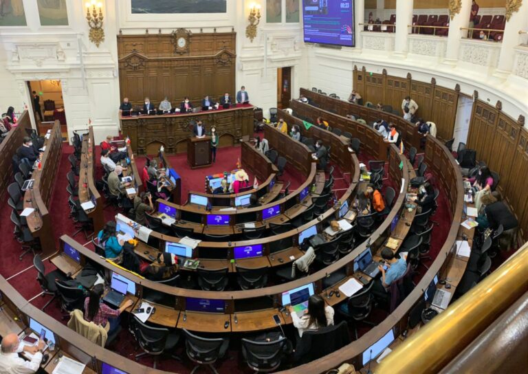 Lee más sobre el artículo Boletín diario: ¿Qué pasó este miércoles 4 de mayo en la Convención Constitucional?