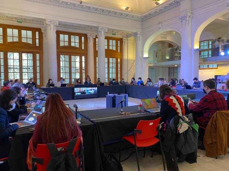 Lee más sobre el artículo Boletín diario: ¿Qué pasó este miércoles 18 de mayo en la Convención Constitucional?