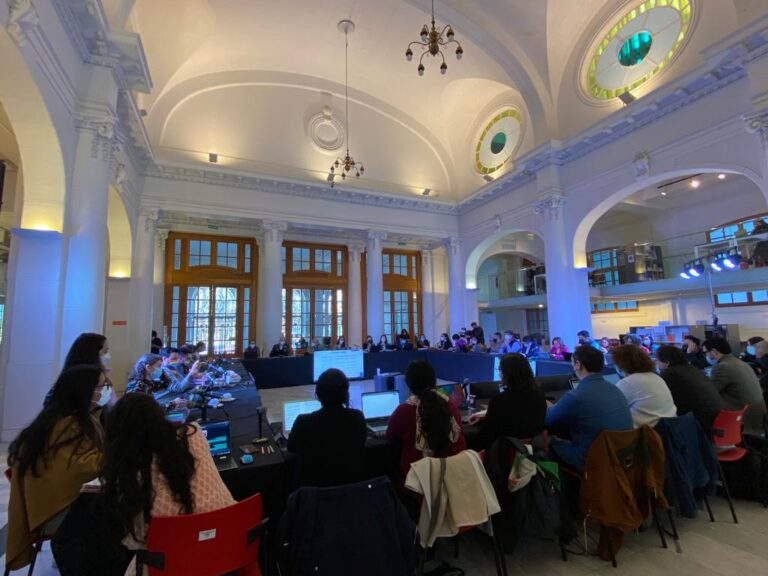 Lee más sobre el artículo Boletín diario: ¿Qué pasó este jueves 19 de mayo en la Convención Constitucional? 