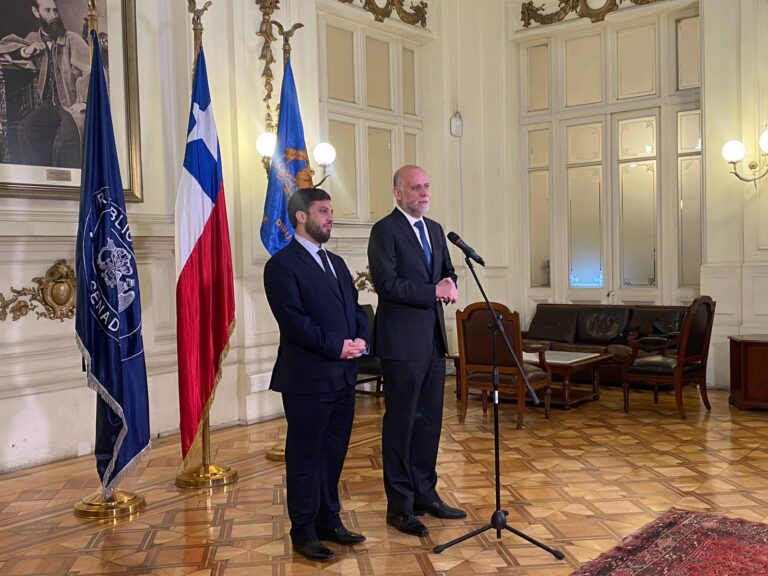 Lee más sobre el artículo Las reuniones por un nuevo acuerdo constitucional se retomarán este viernes