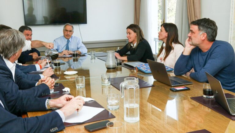 Lee más sobre el artículo Comité de expertos y sin Gobierno: primeros lineamientos de Chile Vamos para un nuevo acuerdo