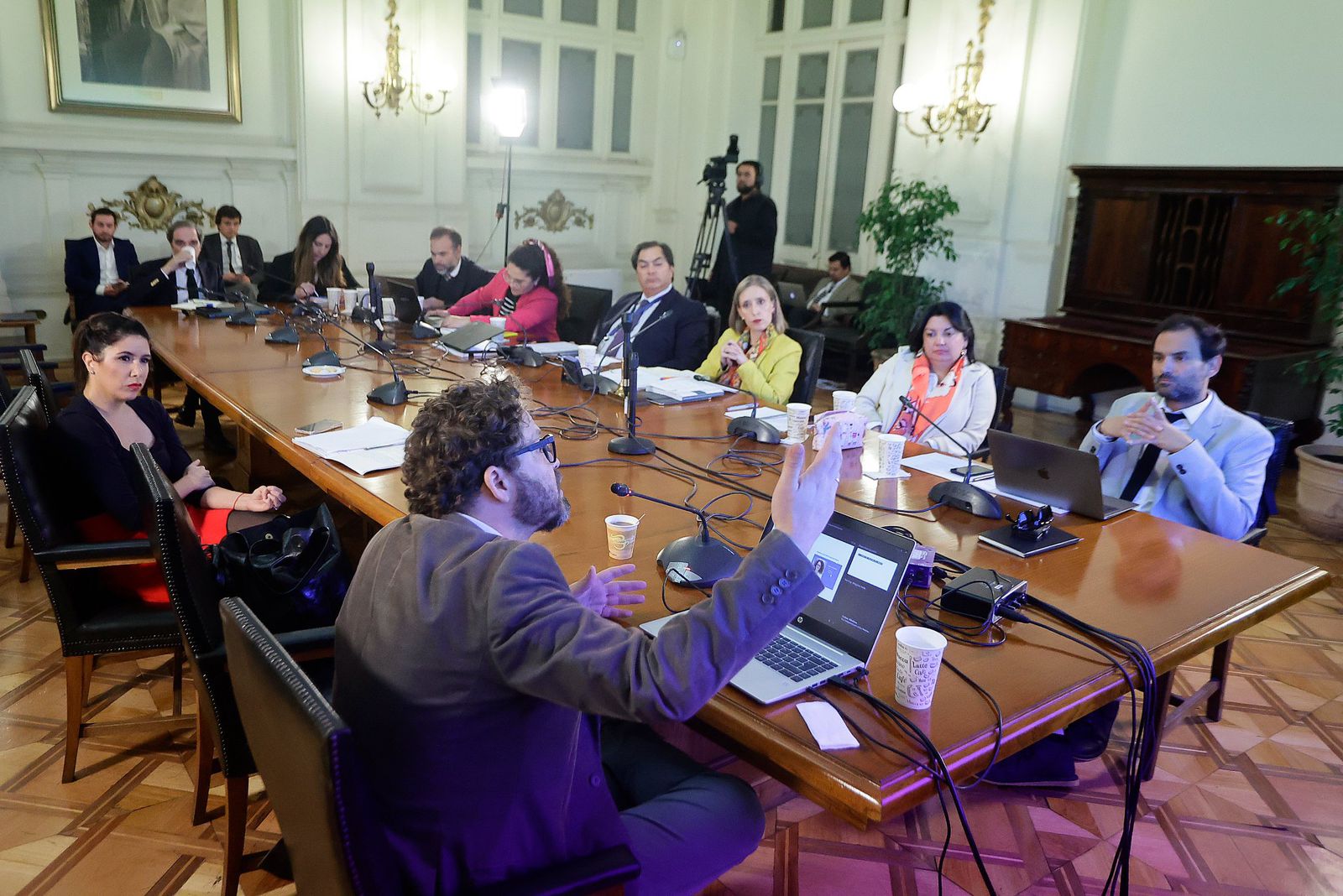 Lee más sobre el artículo Subcomisión de Función Jurisdiccional recibe seis nuevas audiencias