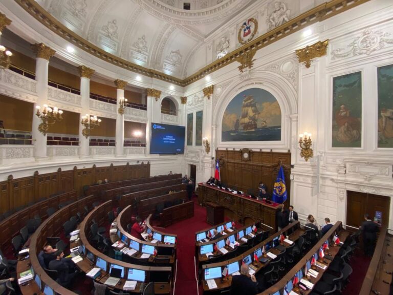 Lee más sobre el artículo Unidad para Chile reclama ante la Corte Suprema infracción reglamentaria en el ingreso de enmiendas al anteproyecto