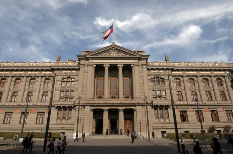 Lee más sobre el artículo Por un requisito formal: Corte Suprema declaró inadmisible requerimiento oficialista