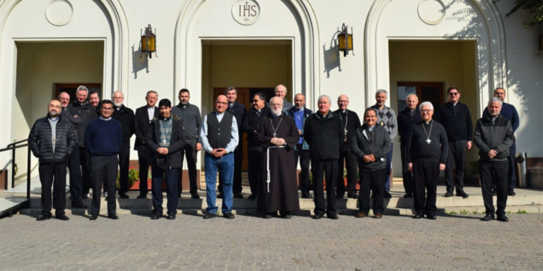 Lee más sobre el artículo Iglesia Católica en contra del nuevo reglamento de objeción de conciencia por “inconstitucional e ilegal”